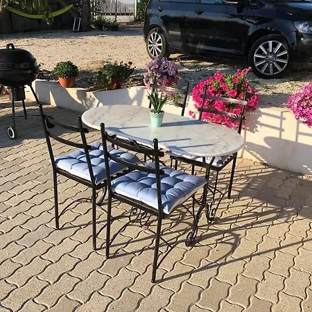 Málna Mondta! Apartman Balatoni Panorámával Apartman *