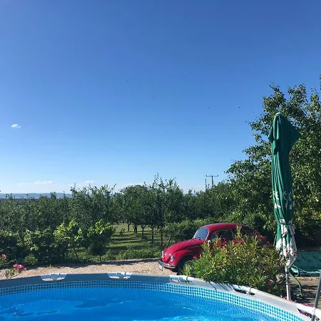 Málna Mondta! Apartman Balatoni Panorámával